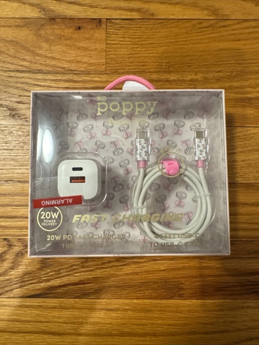 XO Poppy Power Trip 20W Dual USB Type A and C with CABLE Type C to C 4 Feet NEW